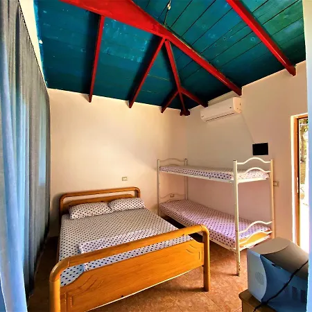 Ferienhaus Ramo's Cozy Beachside Haven With Panoramic Views - 1st *