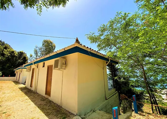 Ramo's Cozy Beachside Haven With Panoramic Views - 1st Ferienhaus *