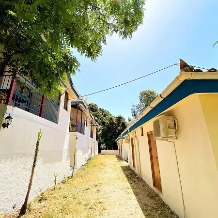 Hébergement de vacances Ramo's Cozy Beachside Haven With Panoramic Views - 1st *